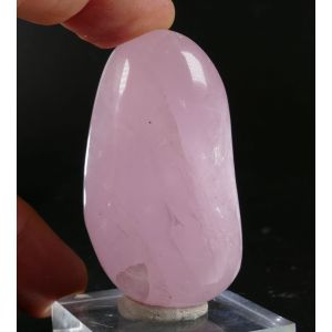 ROSE QUARTZ PALM STONE FROM MADAGASCAR | 58 MM | 83 GRAM (© ROCKSHOP.CZ) | Buy at $13.95