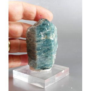 FLUORAPATITE - SLYUDYANKA, LAKE BAIKAL AREA, RUSSIA | 60 X 40 X 34 MM (© ROCKSHOP.CZ) | Buy at $120
