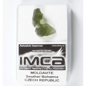 NATURAL RAW MOLDAVITE SPECIMEN 1.25 GRAM | COA & BOX | NATURAL HOLE (© ROCKSHOP.CZ) | Buy at $59