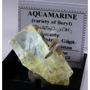 AQUAMARINE WITH MICA THUMBNAIL - GILGIT, PAKISTAN | 28 X 15 X 13 MM  | PERKY BOX & LABEL (© ROCKSHOP.CZ) | Buy at $24