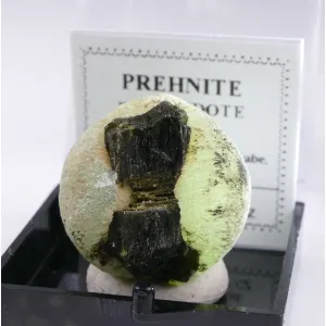 PREHNITE, EPIDOTE THUMBNAIL - DIAKON ,MALI | 23 X 22 X 18 MM | PERKY BOX & LABEL (© ROCKSHOP.CZ) | Buy at $18.95