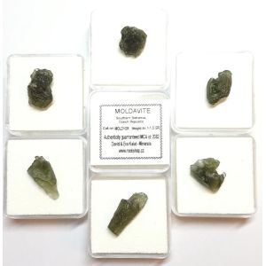 SBíRKOVý VLTAVíN SUROVý PříRODNí 1 - 1.5 G S KRABIčKOU A CERTIFIKáTEM | 1 KUS NáHODNý VýBěR (© ROCKSHOP.CZ) | Buy at $48.14