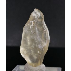 LIBYAN DESERT GLASS TEKTITE A+ GRADE FINE GEMMY SPECIMEN 7.6 GRAM (© ROCKSHOP.CZ) | Buy at $108